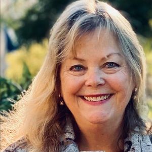 Meet your Posher, Mitzi